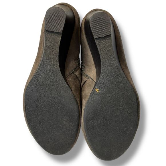 DressBarn Women's Ankle Boots in Taupe Faux Suede Nicole Style - Picture 8 of 8